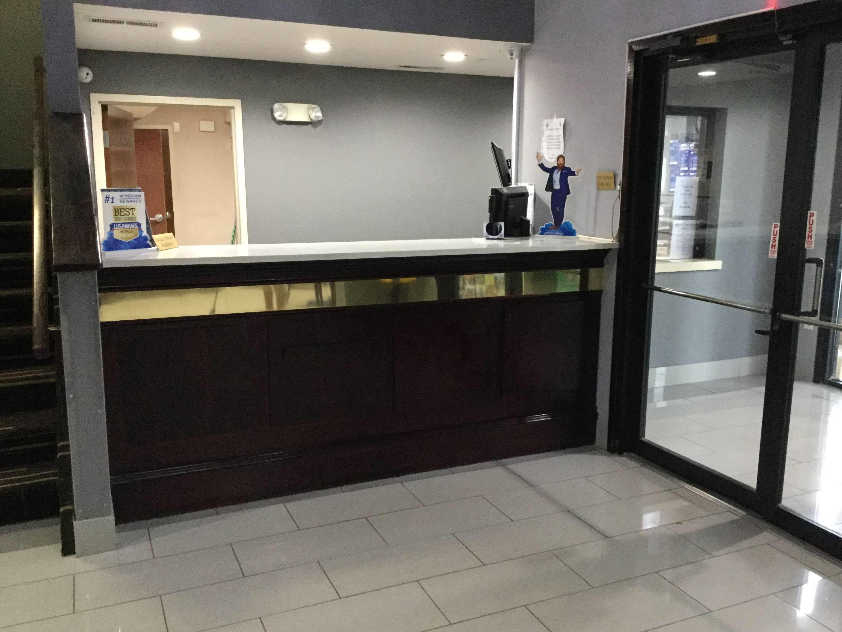 Super 8 By Wyndham Greer/Spartanburg Area Екстер'єр фото