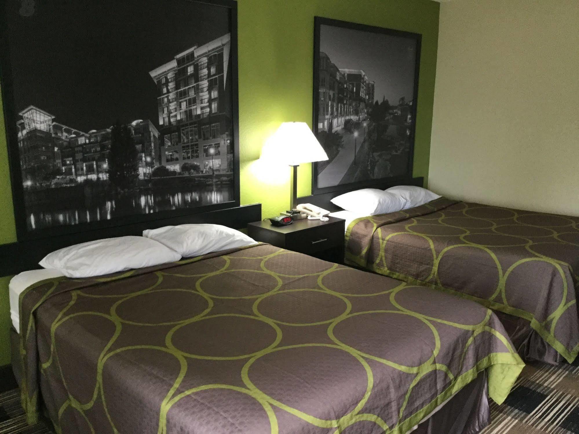 Super 8 By Wyndham Greer/Spartanburg Area Екстер'єр фото