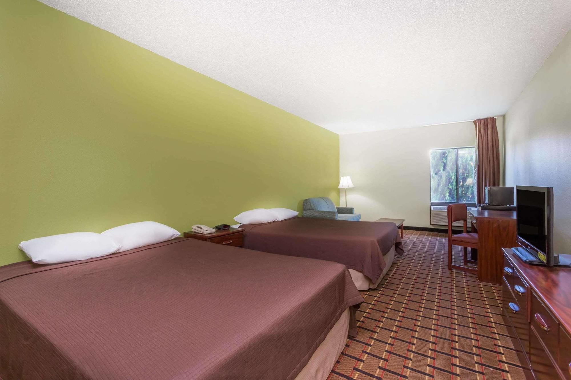 Super 8 By Wyndham Greer/Spartanburg Area Екстер'єр фото